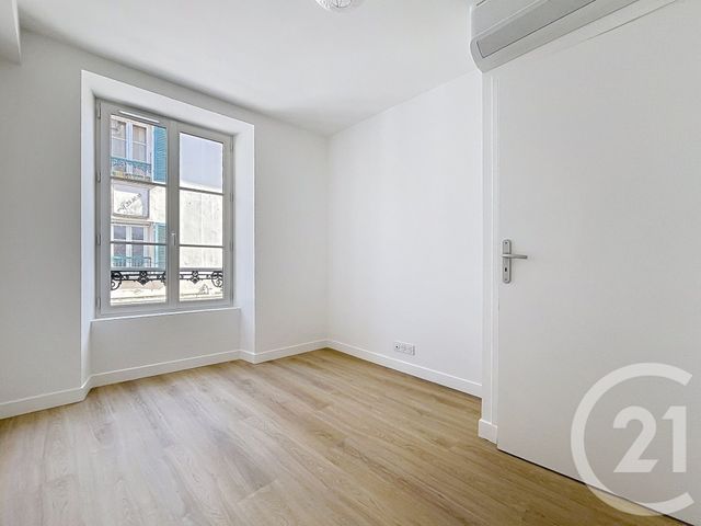 Appartement F2 à louer - 2 pièces - 34.2 m2 - NANTERRE - 92 - ILE-DE-FRANCE - Century 21 Mémento