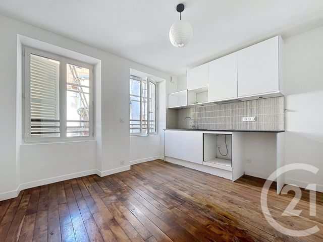 Appartement Studio à louer NANTERRE