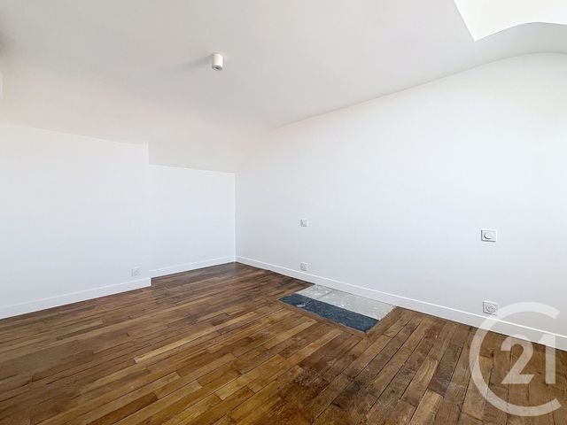 Appartement F2 à louer - 2 pièces - 31.46 m2 - NANTERRE - 92 - ILE-DE-FRANCE - Century 21 Mémento