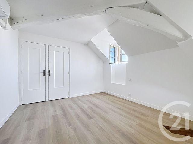 Appartement F2 à louer - 2 pièces - 36.8 m2 - NANTERRE - 92 - ILE-DE-FRANCE - Century 21 Mémento