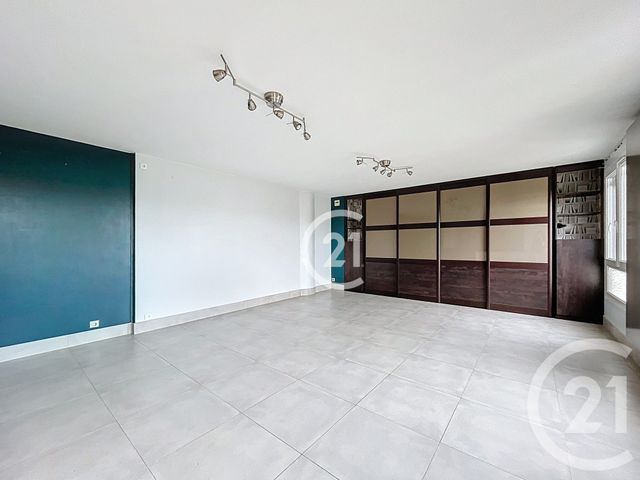 Appartement Duplex à vendre - 5 pièces - 91.01 m2 - NANTERRE - 92 - ILE-DE-FRANCE - Century 21 Mémento