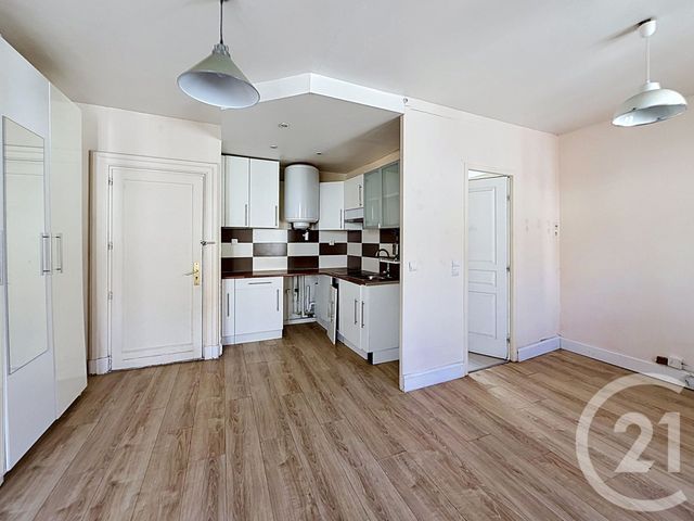 Appartement F1 à vendre - 1 pièce - 25.6 m2 - RUEIL MALMAISON - 92 - ILE-DE-FRANCE - Century 21 Mémento