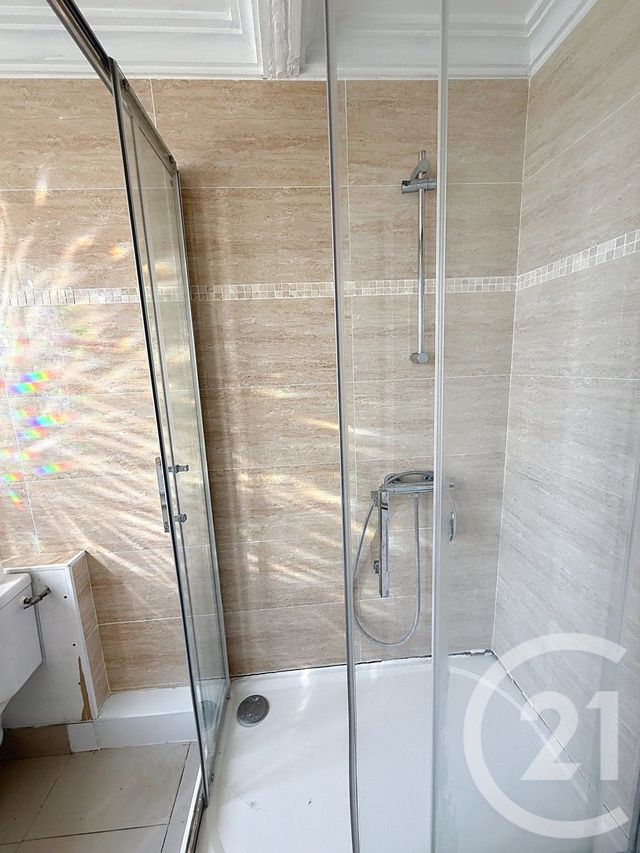 Appartement F1 à vendre - 1 pièce - 25.6 m2 - RUEIL MALMAISON - 92 - ILE-DE-FRANCE - Century 21 Mémento