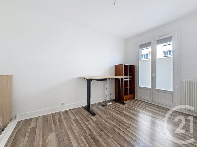 Appartement F3 à vendre - 3 pièces - 68.14 m2 - NANTERRE - 92 - ILE-DE-FRANCE - Century 21 Mémento