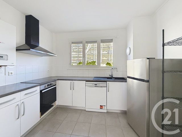 Appartement F3 à vendre - 3 pièces - 68.14 m2 - NANTERRE - 92 - ILE-DE-FRANCE - Century 21 Mémento