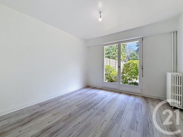 Appartement F3 à vendre - 3 pièces - 76.3 m2 - NANTERRE - 92 - ILE-DE-FRANCE - Century 21 Mémento