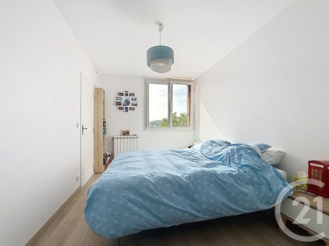 Appartement F2 à vendre - 2 pièces - 45.04 m2 - NANTERRE - 92 - ILE-DE-FRANCE - Century 21 Mémento