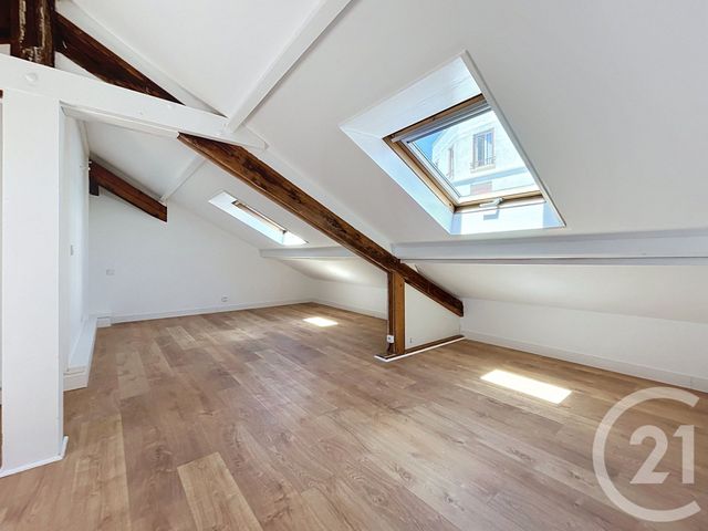 Appartement F2 à louer - 2 pièces - 40.0 m2 - NANTERRE - 92 - ILE-DE-FRANCE - Century 21 Mémento