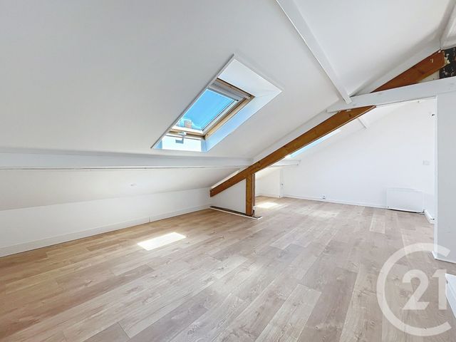 Appartement F2 à louer - 2 pièces - 40.0 m2 - NANTERRE - 92 - ILE-DE-FRANCE - Century 21 Mémento