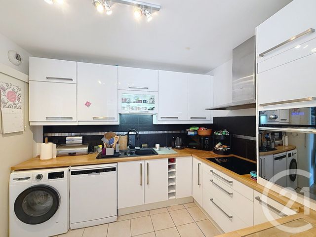 Appartement F4 à vendre - 4 pièces - 83.86 m2 - NANTERRE - 92 - ILE-DE-FRANCE - Century 21 Mémento