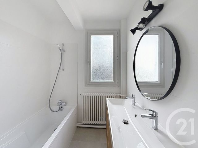 Appartement F3 à louer - 3 pièces - 58.51 m2 - RUEIL MALMAISON - 92 - ILE-DE-FRANCE - Century 21 Mémento