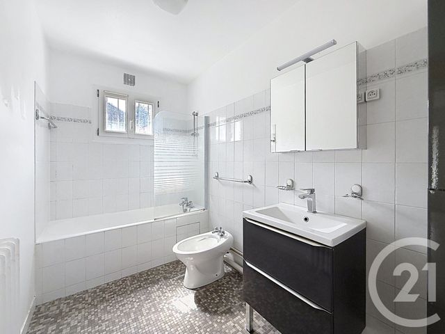 Appartement F3 à vendre - 3 pièces - 76.3 m2 - NANTERRE - 92 - ILE-DE-FRANCE - Century 21 Mémento