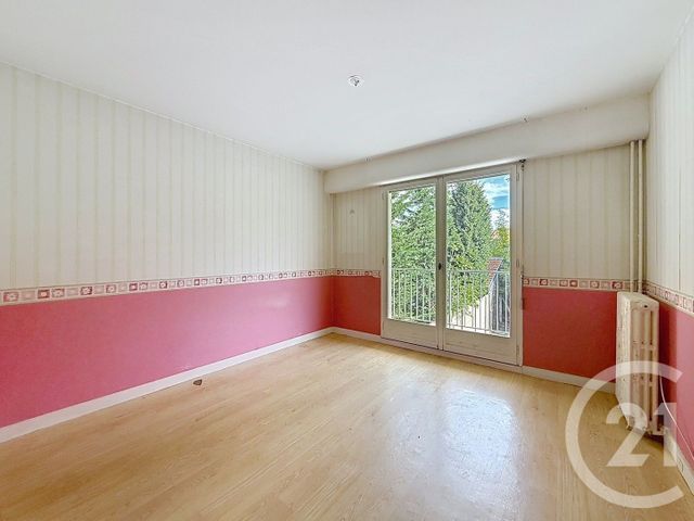 Appartement F3 à vendre - 3 pièces - 81.0 m2 - NANTERRE - 92 - ILE-DE-FRANCE - Century 21 Mémento
