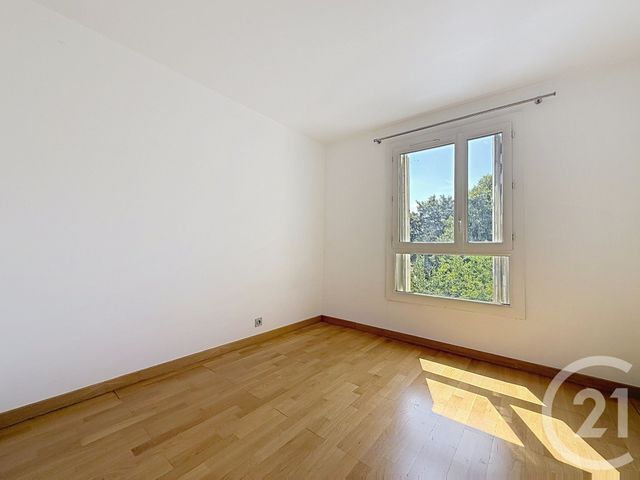Appartement F3 à vendre - 3 pièces - 68.01 m2 - NANTERRE - 92 - ILE-DE-FRANCE - Century 21 Mémento