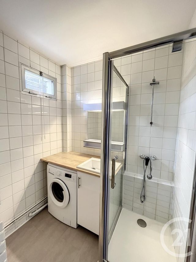Appartement F2 à louer - 2 pièces - 49.73 m2 - RUEIL MALMAISON - 92 - ILE-DE-FRANCE - Century 21 Mémento