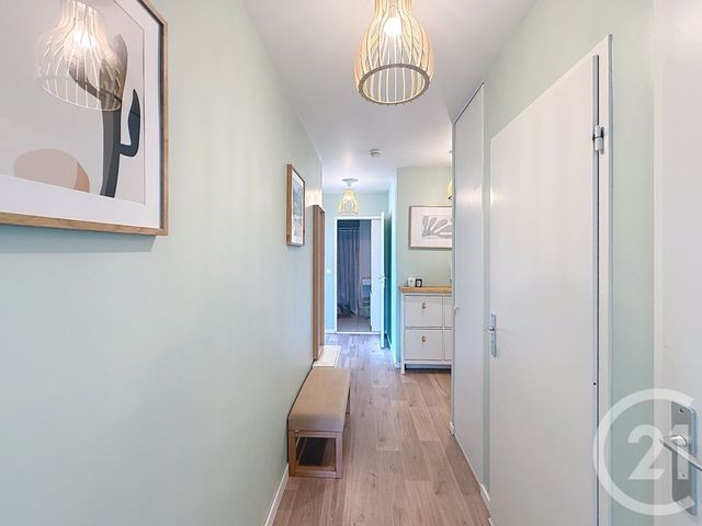 Appartement F4 à vendre - 4 pièces - 81.09 m2 - NANTERRE - 92 - ILE-DE-FRANCE - Century 21 Mémento