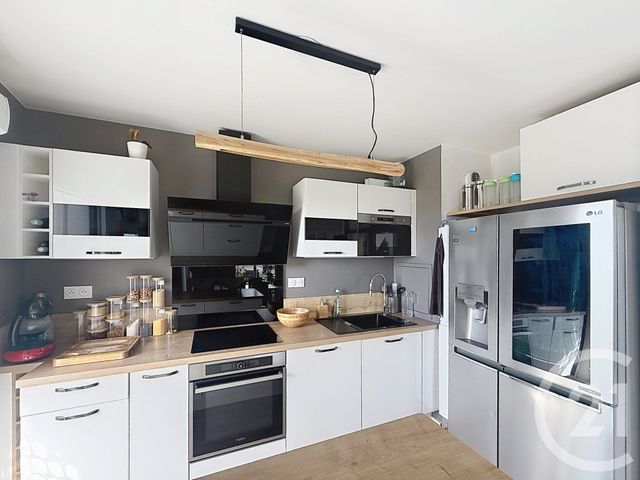 Appartement F4 à vendre - 4 pièces - 81.09 m2 - NANTERRE - 92 - ILE-DE-FRANCE - Century 21 Mémento
