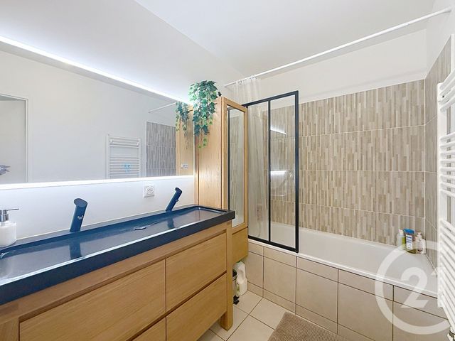 Appartement F4 à vendre - 4 pièces - 81.09 m2 - NANTERRE - 92 - ILE-DE-FRANCE - Century 21 Mémento
