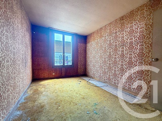 Appartement F2 à vendre - 2 pièces - 27.34 m2 - RUEIL MALMAISON - 92 - ILE-DE-FRANCE - Century 21 Mémento