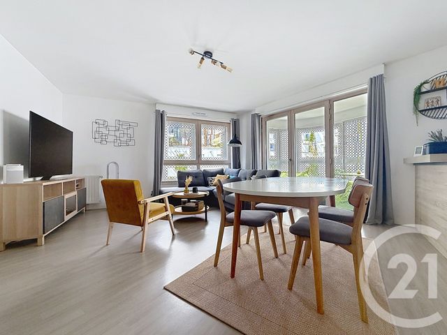 Appartement à vendre - 4 pièces - 80.22 m2 - NANTERRE - 92 - ILE-DE-FRANCE - Century 21 Mémento