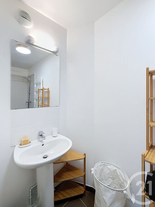 Appartement à vendre - 4 pièces - 80.22 m2 - NANTERRE - 92 - ILE-DE-FRANCE - Century 21 Mémento