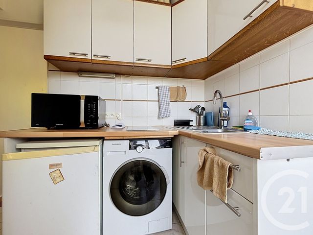 Appartement F1 à louer - 1 pièce - 24.0 m2 - NANTERRE - 92 - ILE-DE-FRANCE - Century 21 Mémento