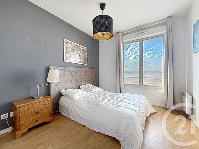 Appartement F4 à vendre - 4 pièces - 84.2 m2 - NANTERRE - 92 - ILE-DE-FRANCE - Century 21 Mémento