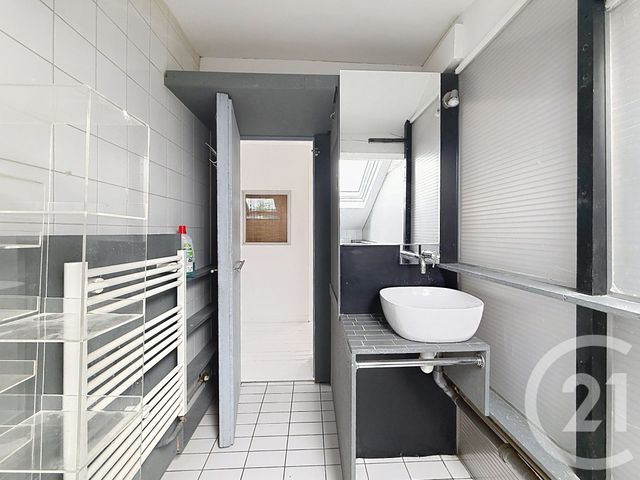 Appartement F3 à vendre - 3 pièces - 54.05 m2 - NANTERRE - 92 - ILE-DE-FRANCE - Century 21 Mémento