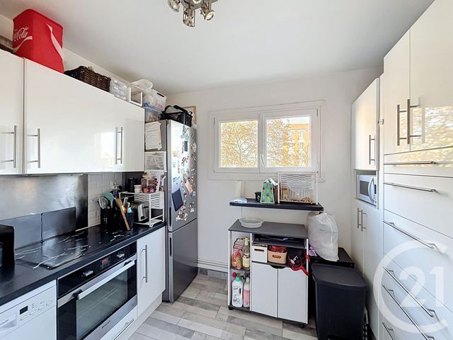 Appartement F3 à vendre - 3 pièces - 65.0 m2 - NANTERRE - 92 - ILE-DE-FRANCE - Century 21 Mémento