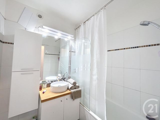 Afficher la photo en grand Appartement F5 à vendre - 5 pièces - 89.6 m2 - NANTERRE - 92 - ILE-DE-FRANCE - Century 21 Mémento