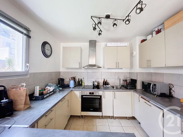 Afficher la photo en grand Appartement F5 à vendre - 5 pièces - 89.6 m2 - NANTERRE - 92 - ILE-DE-FRANCE - Century 21 Mémento