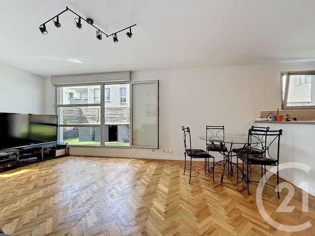 Appartement F5 à vendre - 5 pièces - 89.6 m2 - NANTERRE - 92 - ILE-DE-FRANCE - Century 21 Mémento