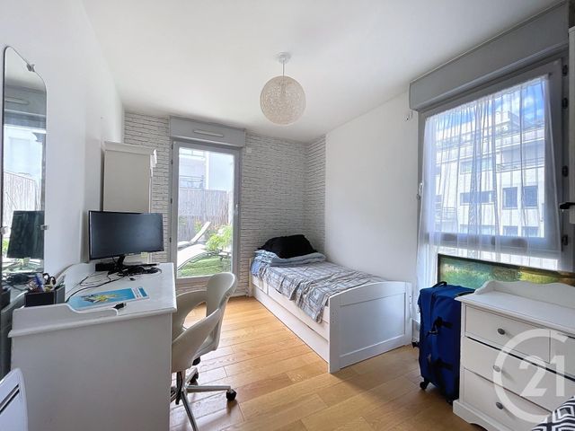 Afficher la photo en grand Appartement F5 à vendre - 5 pièces - 89.6 m2 - NANTERRE - 92 - ILE-DE-FRANCE - Century 21 Mémento