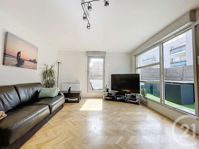 Afficher la photo en grand Appartement F5 à vendre - 5 pièces - 89.6 m2 - NANTERRE - 92 - ILE-DE-FRANCE - Century 21 Mémento