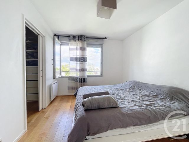 Afficher la photo en grand Appartement F5 à vendre - 5 pièces - 89.6 m2 - NANTERRE - 92 - ILE-DE-FRANCE - Century 21 Mémento