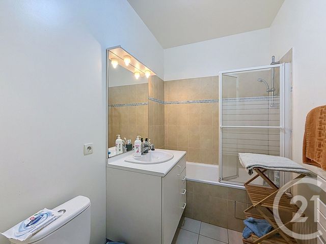 Appartement F1 à vendre - 1 pièce - 27.99 m2 - NANTERRE - 92 - ILE-DE-FRANCE - Century 21 Mémento