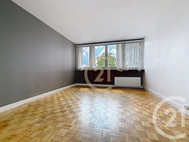 Appartement F3 à vendre - 3 pièces - 60.64 m2 - NANTERRE - 92 - ILE-DE-FRANCE - Century 21 Mémento